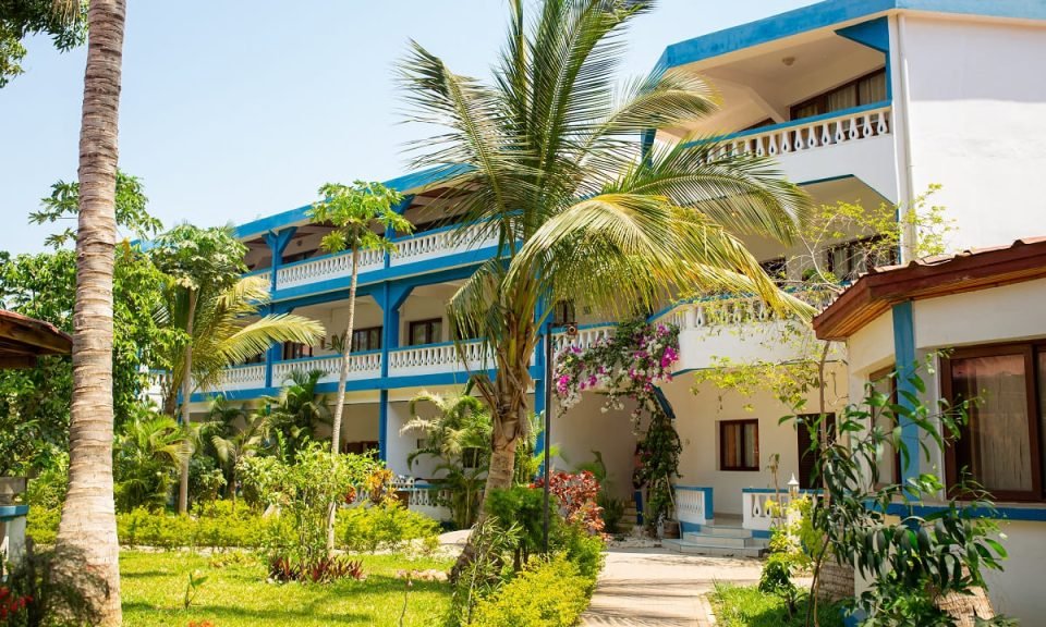 jardin-hotel-victory-tulear-madagascar-2-1.jpg